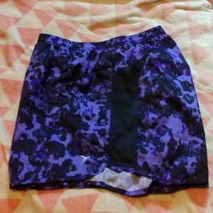 2 pair of old navy shorts